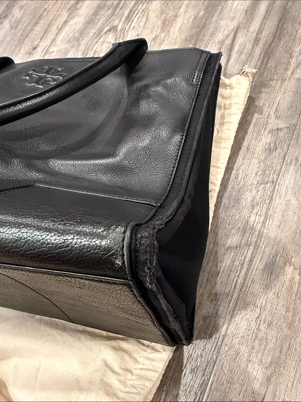 Tory Burch Ella Black Leather Tote Bag - Picture 13 of 16